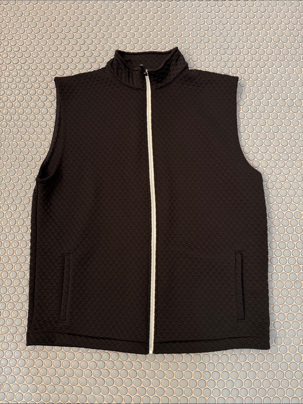 FootJoy Men's Black Quilted Sleeveless Zip-Front Vest